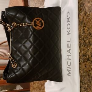 Michael Kors Susannah Large Quilted Shopper